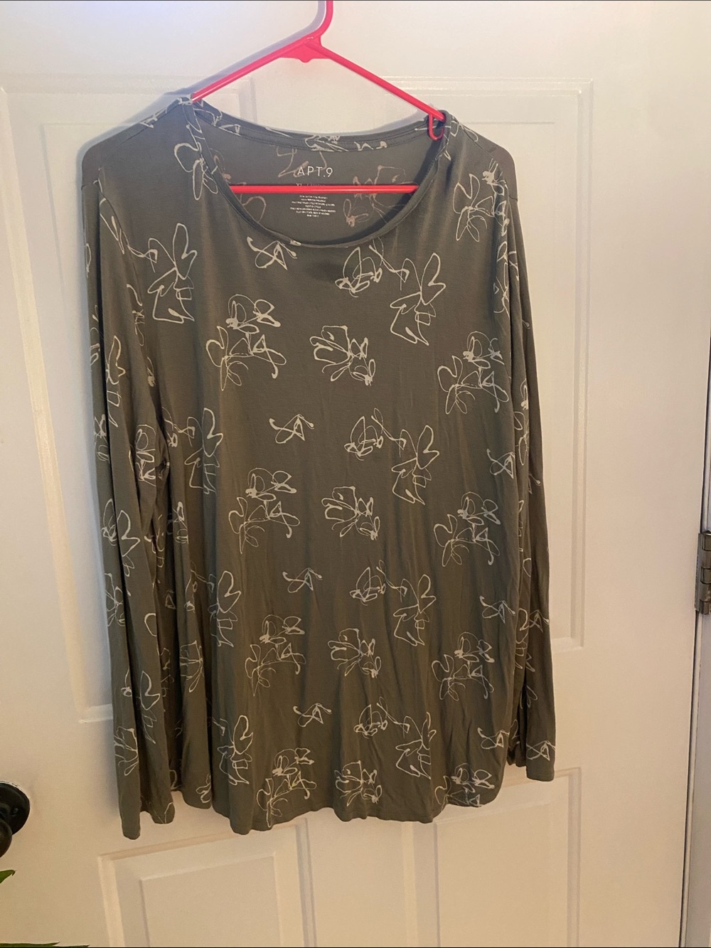 Apt. 9 Olive Green Long-Sleeve Floral Sketch Tee